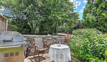 129 Seaside Dr, Jamestown, RI 02835