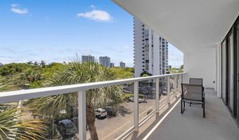 3701 N Country Club Dr 404, Aventura, FL 33180