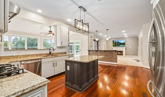 43257 AUGUSTINE Pl, Ashburn, VA 20147