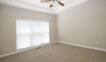 102 Newington Way, Aberdeen, NC 28315