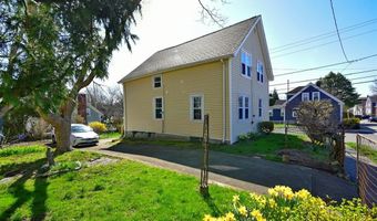 55 Mt Hope Ave, Bristol, RI 02809
