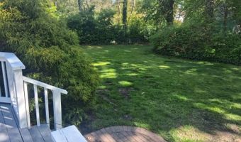 81 Union Ave, Amityville, NY 11701