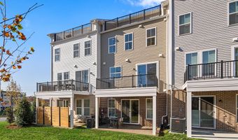 42131 SHINING STAR Sq, Ashburn, VA 20148