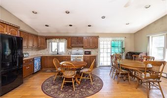 246 Long Hwy, Little Compton, RI 02837