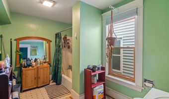 103 N Champlain St, Burlington, VT 05401