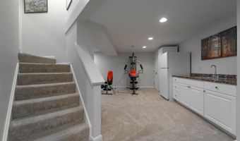 934 LANGDON Ct, Annapolis, MD 21403