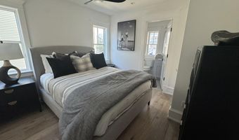 281 7th St, Avalon, NJ 08202