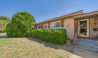 1512 Avenue K, Abernathy, TX 79311