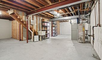1480 Kelly Green Dr, Ann Arbor, MI 48103