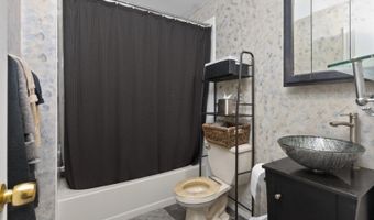 26 Larkspur Ct 26, Bedminster, NJ 07921