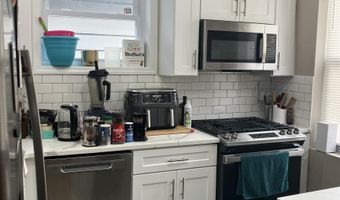 124 W 27TH St 2, Bayonne, NJ 07002