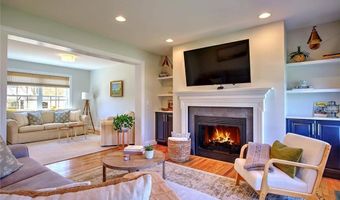 7 Court Ave, Barrington, RI 02806