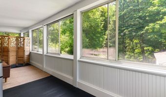 39 Locust St, Brattleboro, VT 05301