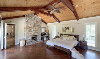 415 Woodland Rd, Batesville, MS 38606