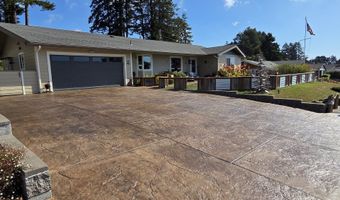 814 PARADISE Ln, Brookings, OR 97415