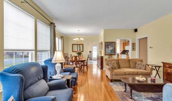 143 Sylvan Lake Blvd, Bayville, NJ 08721