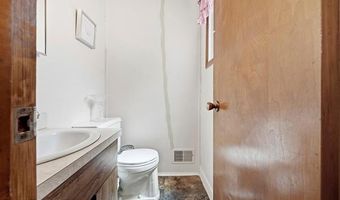 15274 Regina Ave, Allen Park, MI 48101