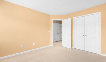 892 Queen City Cres, Apex, NC 27523