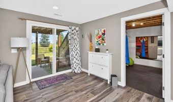 2102 NE 17th St, Ankeny, IA 50021