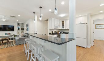 103 Oak Dr, Bay St. Louis, MS 39520