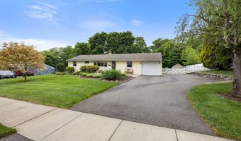 139 Contour Dr, Cheshire, CT 06410