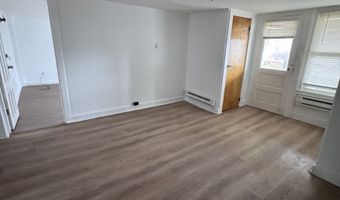 26 Dwight St 3rd floor, Bristol, CT 06010