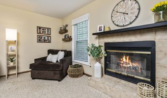 3 Woodside Dr, Albany, NY 12208