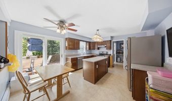 2057 Lakeside Dr, Alloway, NJ 07422