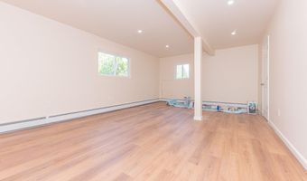 1520 Traver Rd, Ann Arbor, MI 48105