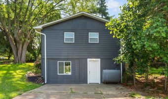 28 Pine Ln, Asheville, NC 28806