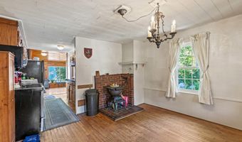 96 French St, Acton, ME 04001