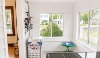 1210 W PACKARD St, Appleton, WI 54914