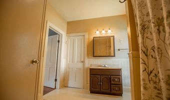 701 E Lucas St, Algona, IA 50511