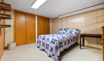 121 E O'Neil Dr, Ames, IA 50010