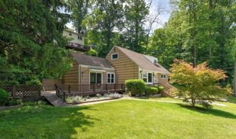 16 Lenape Ave, Andover, NJ 07860