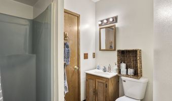 2605 W 8TH St, Appleton, WI 54911