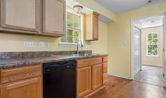 1331 Dunbar Ave, Bay St. Louis, MS 39520