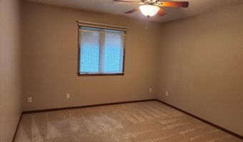 1517 E 18th St, Atlantic, IA 50022