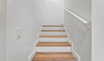 609 Carteret St 2, Beaufort, SC 29902
