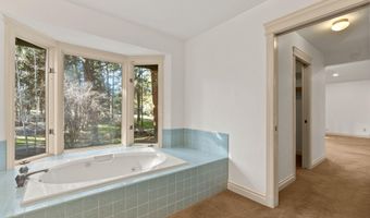 20375 SE Big Bear Ct, Bend, OR 97702