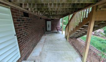 924 Easy St, Asheboro, NC 27205