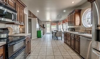 4713 Doe Run Dr, Yukon, OK 73099