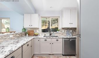 320 Hilton Rd, Manitou Springs, CO 80829