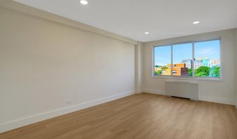 1200 N NASH St 811, Arlington, VA 22209