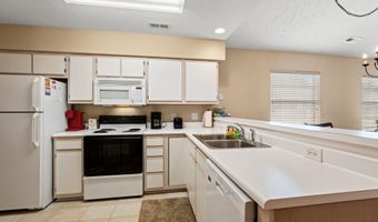 117 Pinehurst Ln 5-E, Pawleys Island, SC 29585