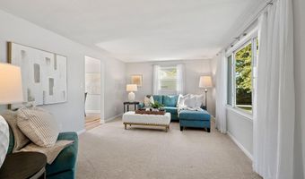 3313 S WEBSTER Ave, Allouez, WI 54301