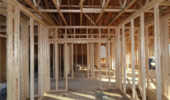 2426 Merriment Dr, Amherst, OH 44001