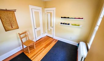 34 Glendale Ave, Albany, NY 12208