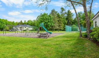 20 Springbrook Dr, Belfast, ME 04915