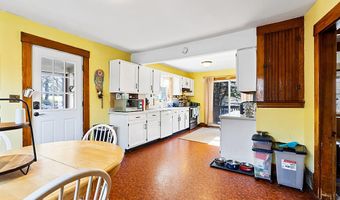 157 Riverside Dr, Augusta, ME 04330